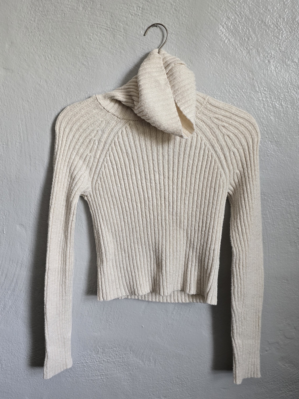 American Eagle Outfitters Cream Ribbed Turtleneck Sweater